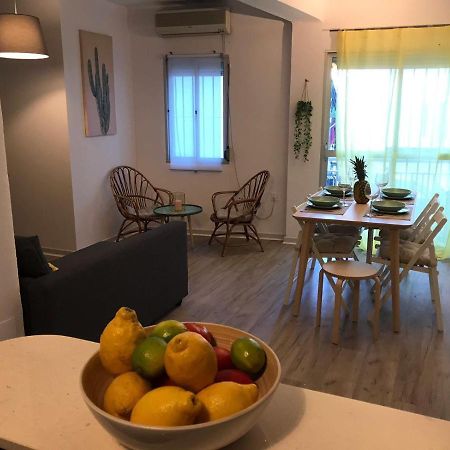 Cactus 2 Bedroom Apartment On Calle San Miguel Minutes From The Beach By Namaste Elite Torremolinos Buitenkant foto