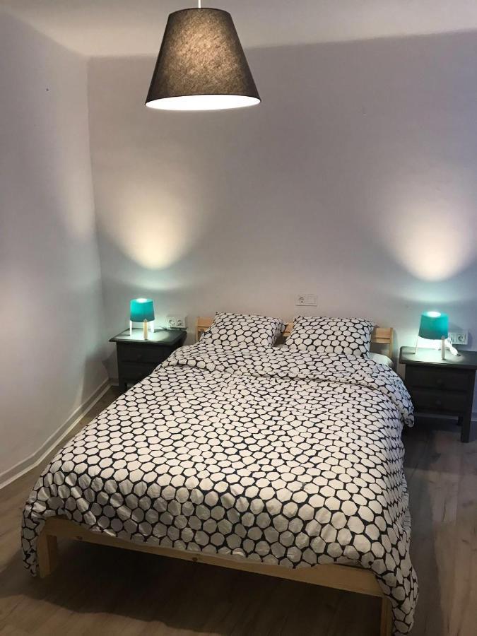 Cactus 2 Bedroom Apartment On Calle San Miguel Minutes From The Beach By Namaste Elite Torremolinos Buitenkant foto