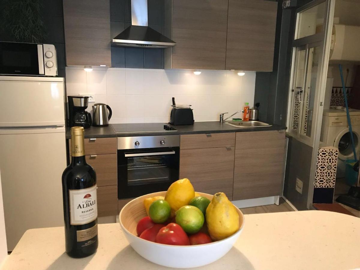 Cactus 2 Bedroom Apartment On Calle San Miguel Minutes From The Beach By Namaste Elite Torremolinos Buitenkant foto