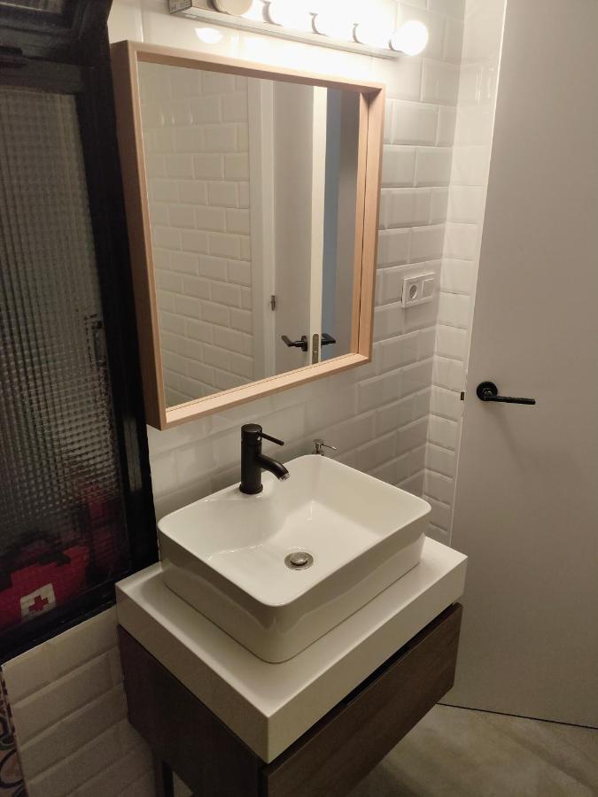 Cactus 2 Bedroom Apartment On Calle San Miguel Minutes From The Beach By Namaste Elite Torremolinos Buitenkant foto